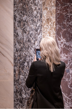 SapienStone è protagonista del Salone del Mobile 2024: un’esplosione di design e creatività