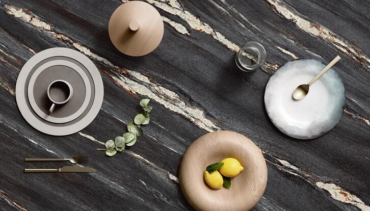 Top cucina effetto marmo nero Kuroca
